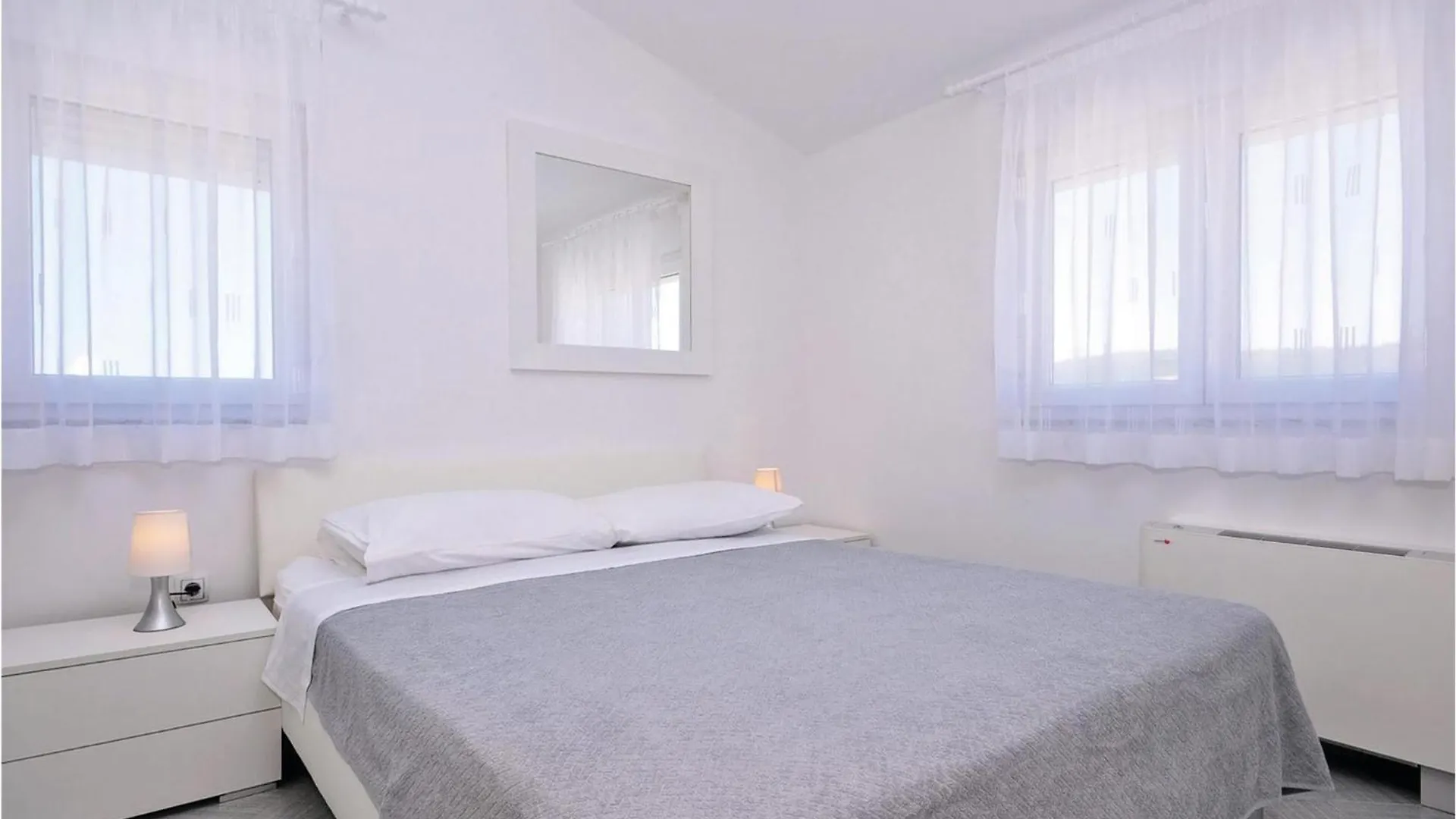 1 Bedroom Cozy Apartment In Bibinje 0*,