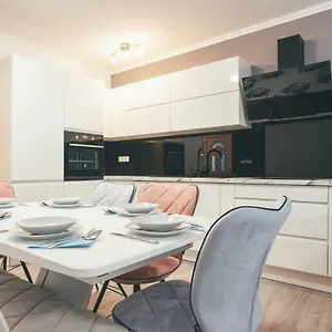 Apartman Js, Bibinje
